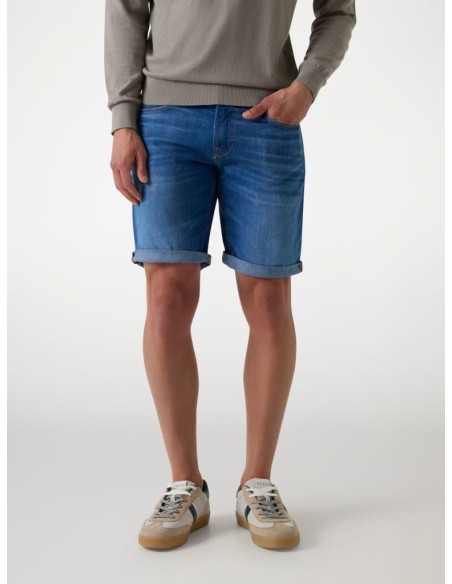 Shorts jeans uomo slim fit in denim stretch Guess  | Mariadesole.it