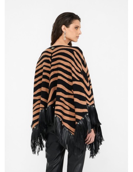 Poncho  Liu Jo con Frange Spalmate, Borchie e Scollo a Barca  | Mariad