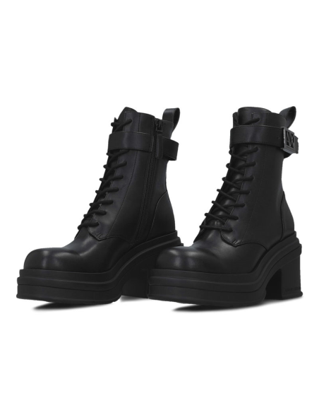 Stivali Donna Nero Armani Exchange  | Mariadesole.it