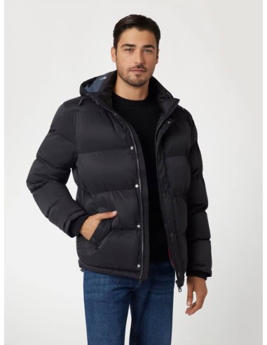 Giubbino in Nylon Uomo Guess con Cappuccio Rimovibile  | Mariadesole.i