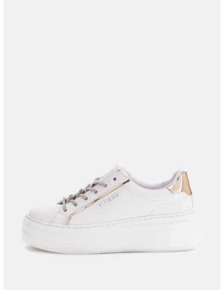 Sneaker GUESS Ameria Donna – Stile Urban con Platform Trendy  | Mariad
