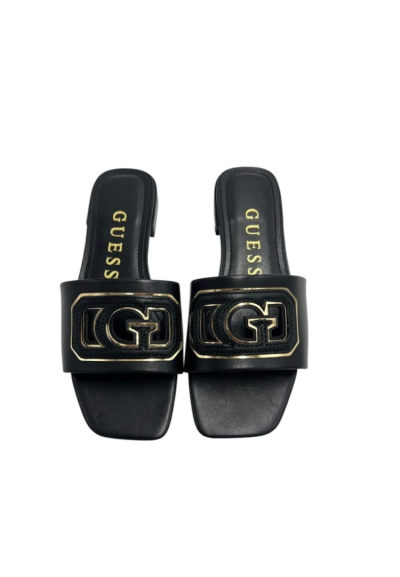 Guess – Sandalo Nero in Ecopelle con Logo Oro Donna  | Mariadesole.it