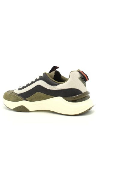 Guess Runner Valencia Misto Pelle Uomo – Design Sportivo e Comfort Ele
