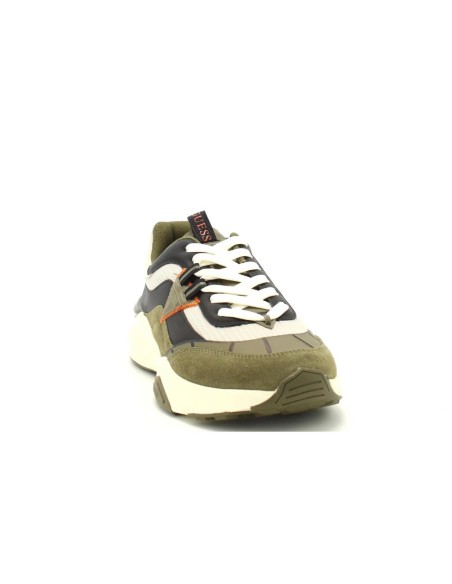 Guess Runner Valencia Misto Pelle Uomo – Design Sportivo e Comfort Ele