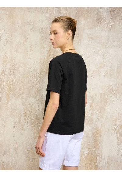 T-shirt Blauer Havey Donna con Scudo e Fiori – Design Elegante e Casua