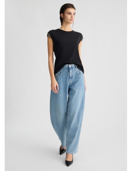 Liu Jo T-shirt in Jersey con Perline – Eleganza e Comfort in un Solo C