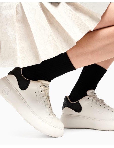 Armani Exchange Sneakers Donna con Suola Alta – Comfort e Stile Femmin