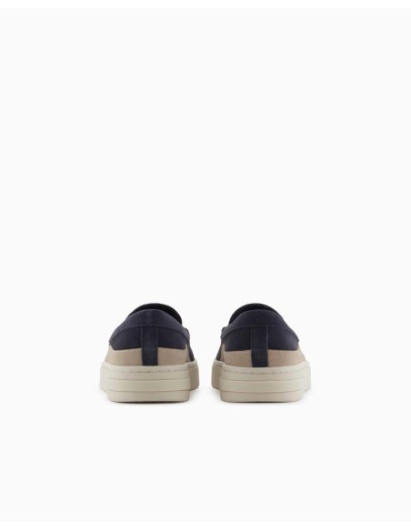 Slip-On Uomo in Pelle Scamosciata – Armani Exchange con Dettagli a Con