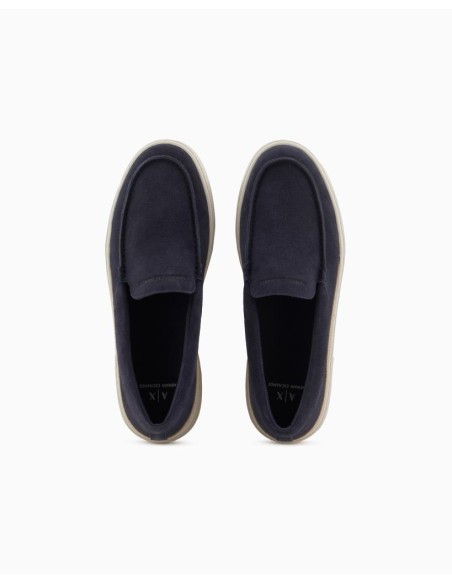 Slip-On Uomo in Pelle Scamosciata – Armani Exchange con Dettagli a Con